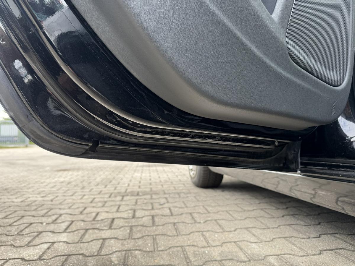 Volvo V60 original T&uuml;r hinten links 01900 Black Stone Rohbau Bj.2011